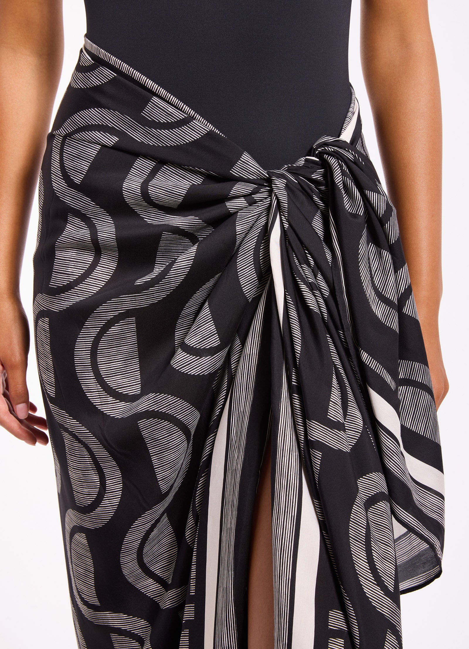 Harmony Long Sarong - Image 4